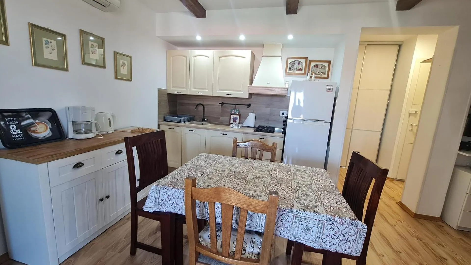 Apartments Erna Porec 0*,  Croatia