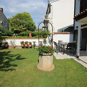 Apartment Sunny Garden, Poreč